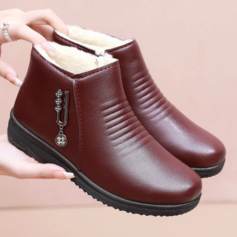 Bota Peluciada Feminina Cano Curto